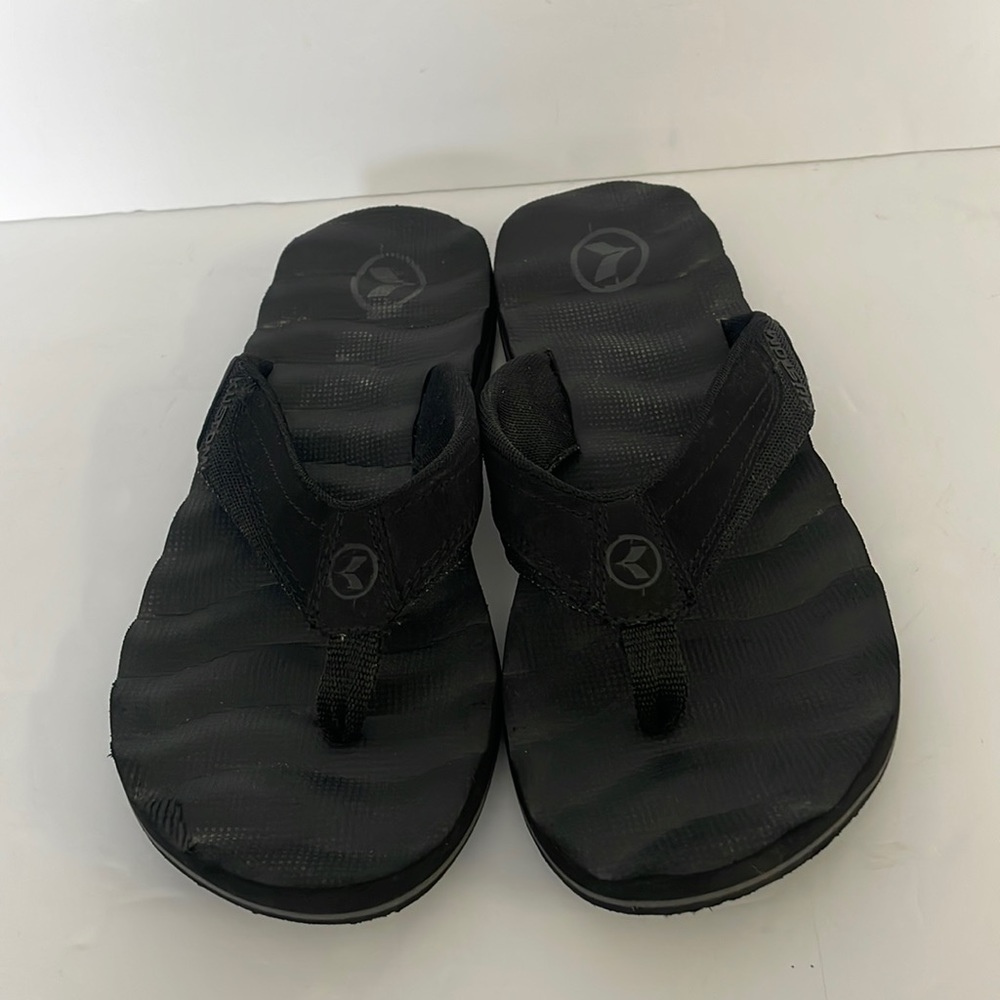 Men’s Buckle Kustom KRS Black Flip Flops Size 9